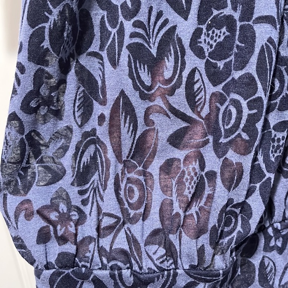 Navy Chelsea and Violet top - Picture 3 of 3